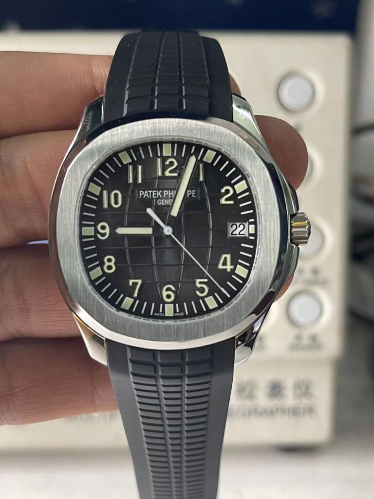Replica patek philippe aquanaut 1:1