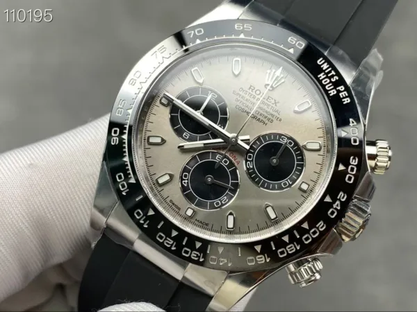 1e1be1ce-f5e5-4423-9a6c-09123b1269a4 Rolex Daytona oysterflex gris