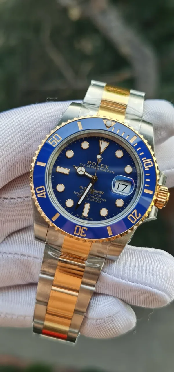 064ea18c-adb6-4e53-a649-b5f0697c50d2 Rolex Submariner bluesy 40