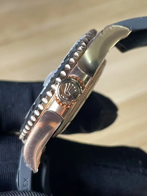 a05176f4-41c0-45d3-86ee-9afbd0b2273b Rolex Yacht master 40 oysterflex